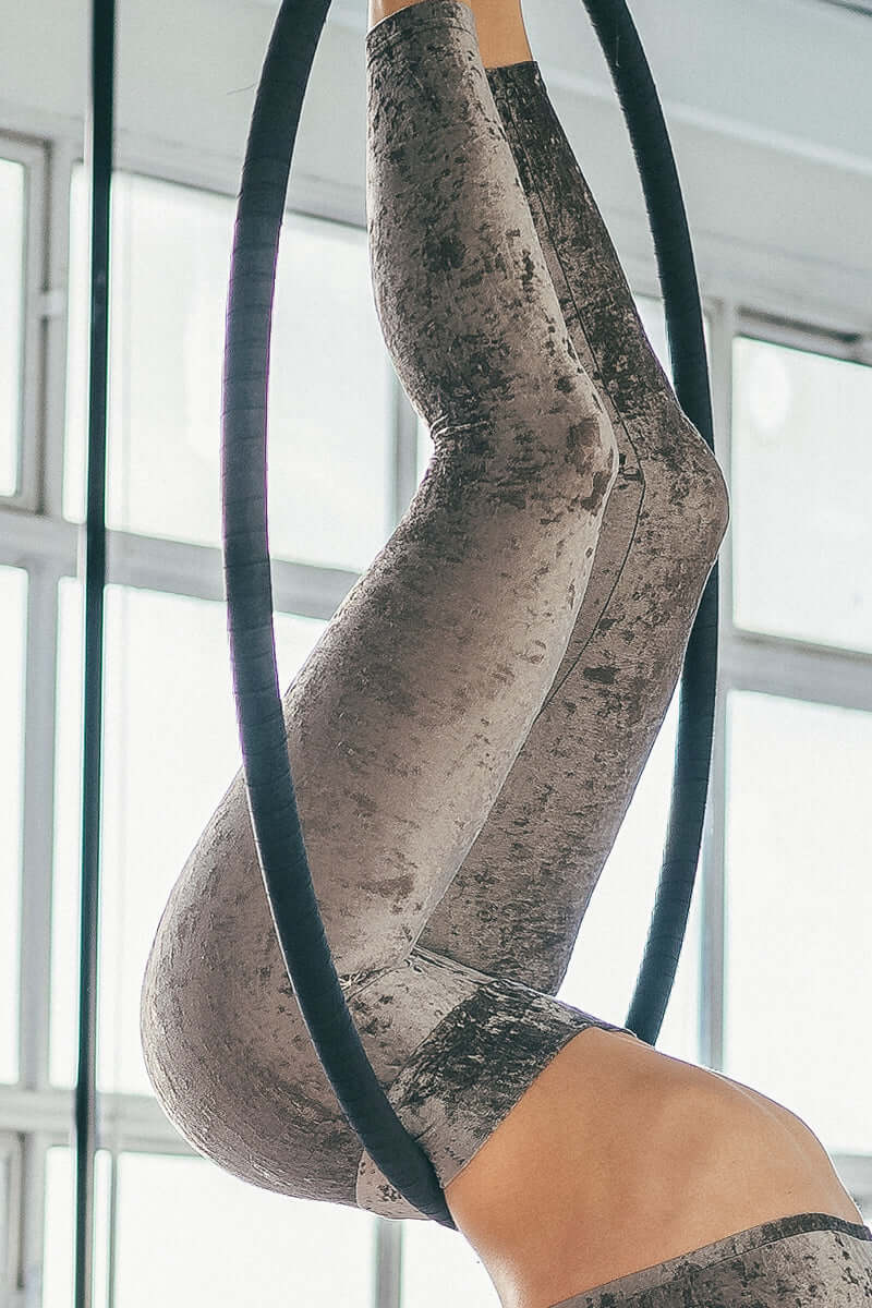 Velvet leggings, mid rise - Adriana - Image 29