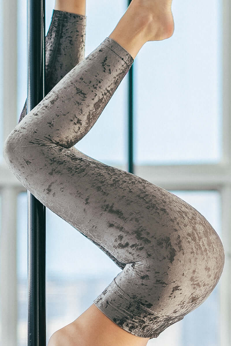 Velvet leggings, mid rise - Adriana - Image 31