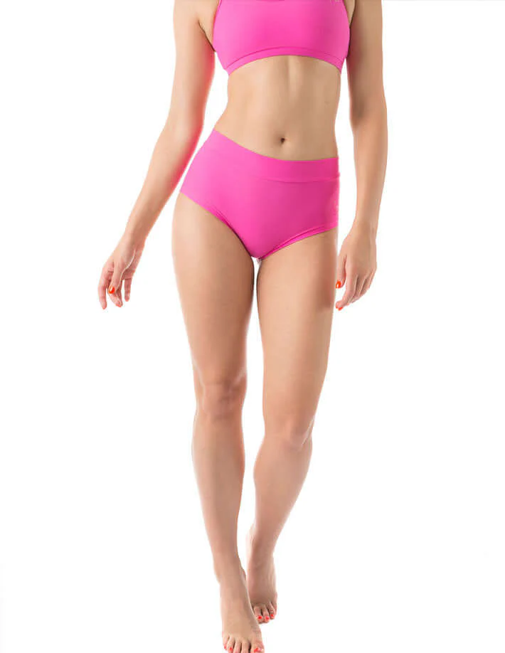 Mid rise pole shorts - Mandy - Image 38