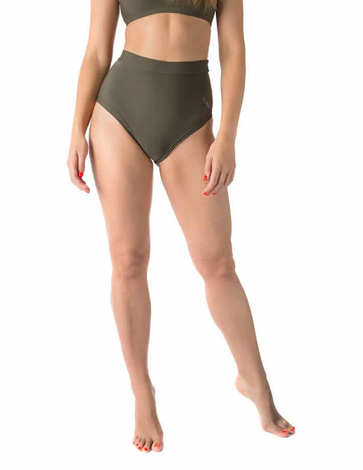 Scrunch pole shorts, high waist fit – Lola - Image 29